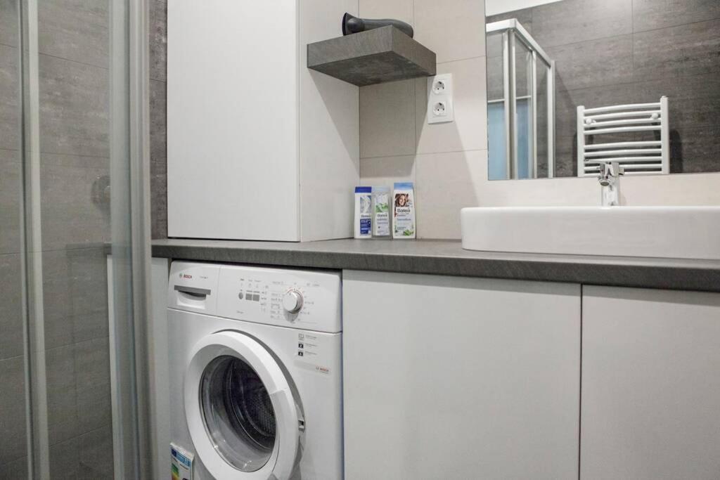 Apartment Downtown Ulloi 3 ブダペスト エクステリア 写真