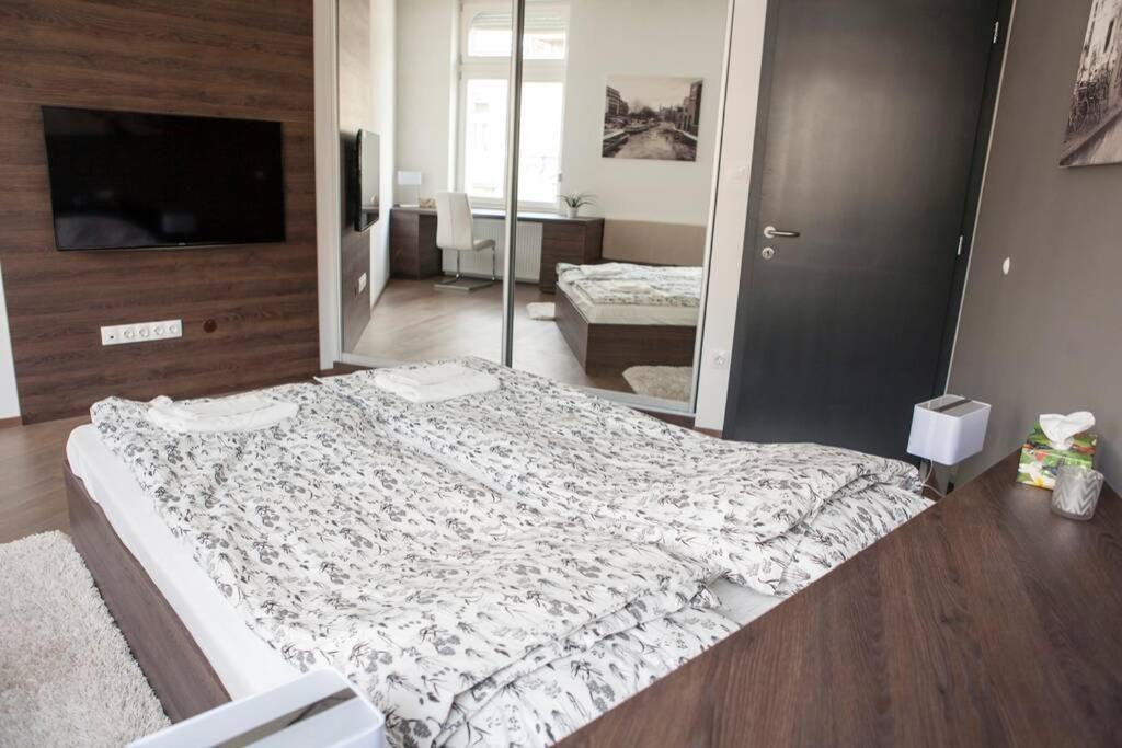 Apartment Downtown Ulloi 3 ブダペスト エクステリア 写真